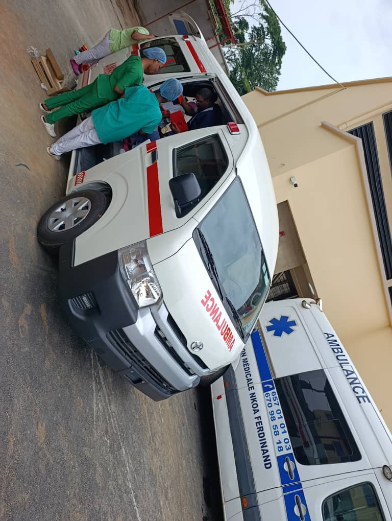 Salle d'urgences équipée